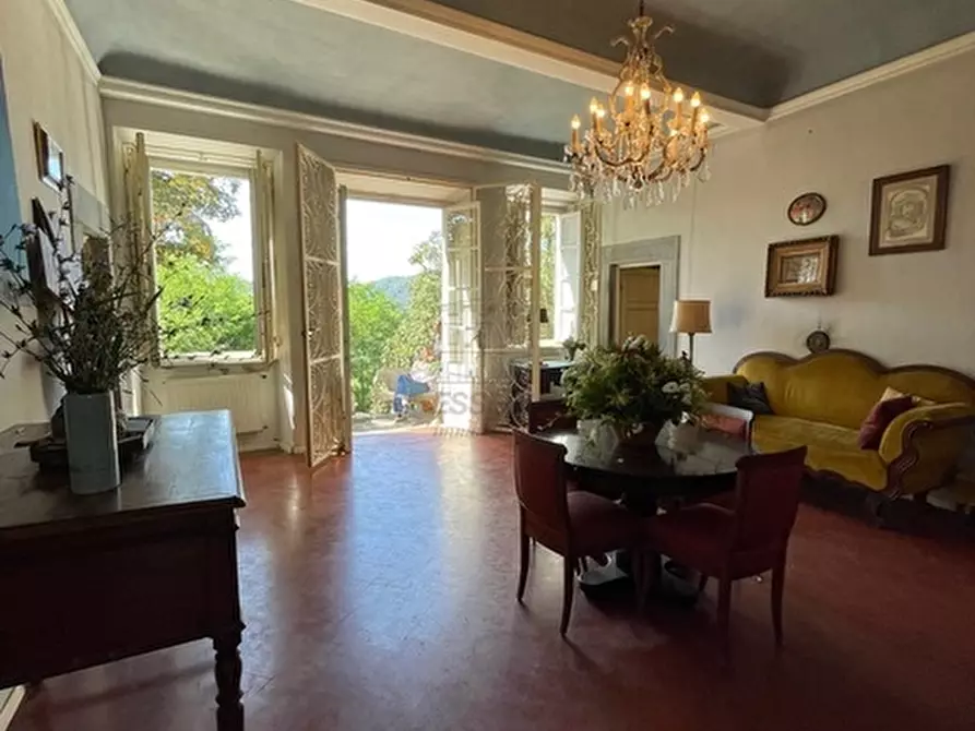 Immagine 15 di Villa in vendita  a Lucca