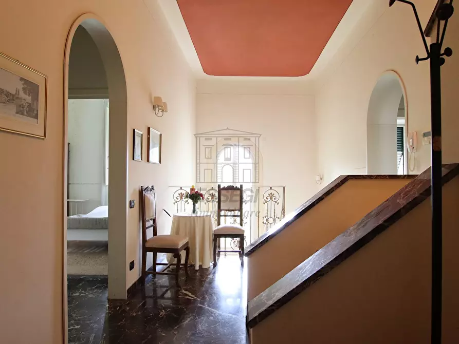 Immagine 29 di Villa in vendita  in traversa i 248 a Lucca