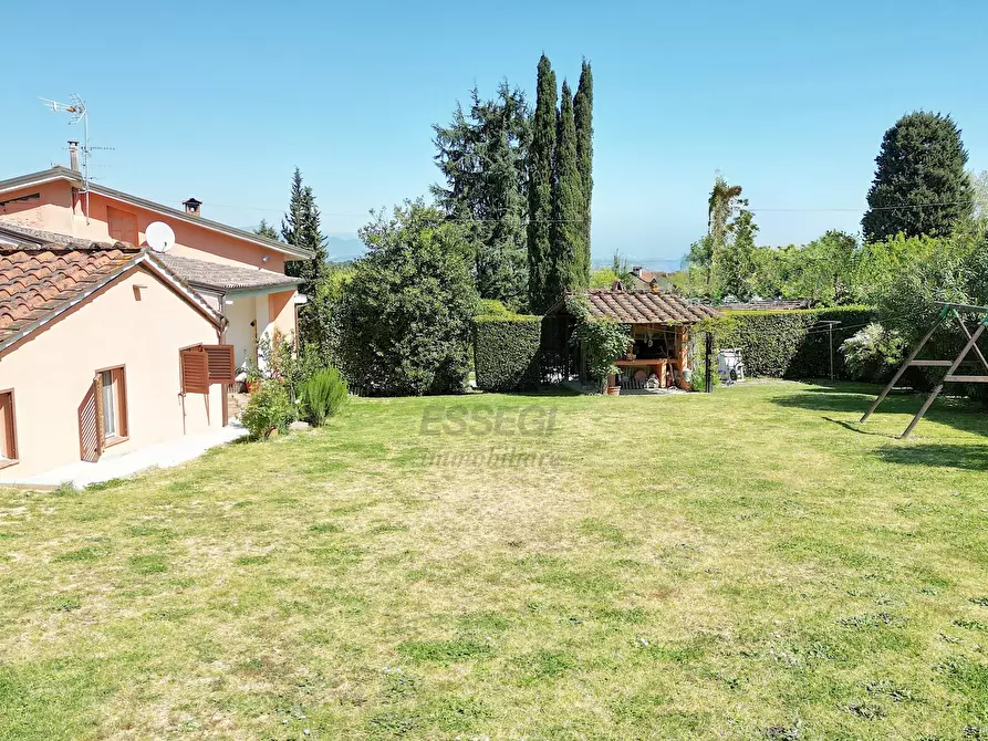 Immagine 5 di Villa in vendita  in Via Comunale Campolungo 51 a Lucca