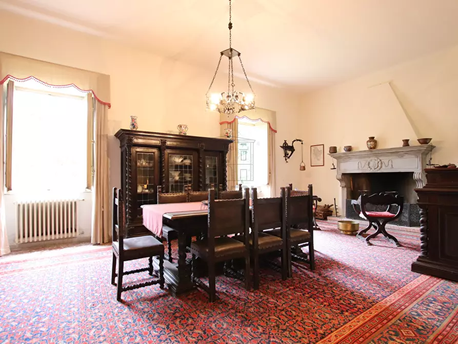 Immagine 20 di Villa in vendita  in via di montecatino a Lucca