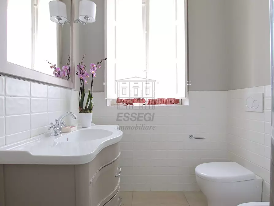 Immagine 18 di Villa in vendita  in vicopelago a Lucca