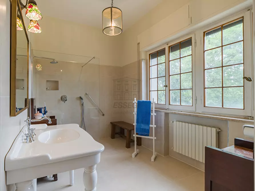Immagine 31 di Villa in vendita  in Via dei Poveri Vecchi 749 a Lucca