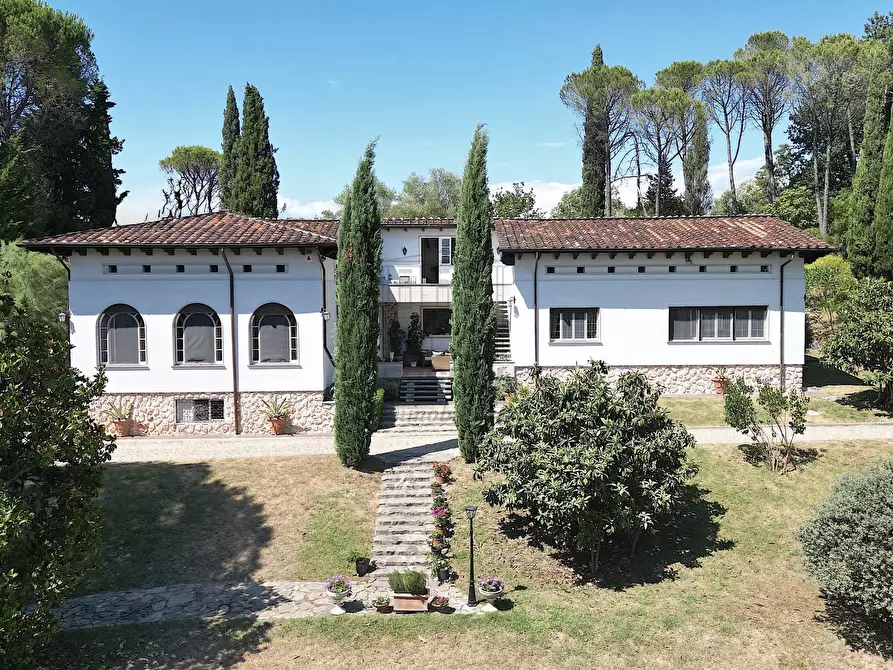 Immagine 45 di Villa in vendita  in Via dei Poveri Vecchi 749 a Lucca