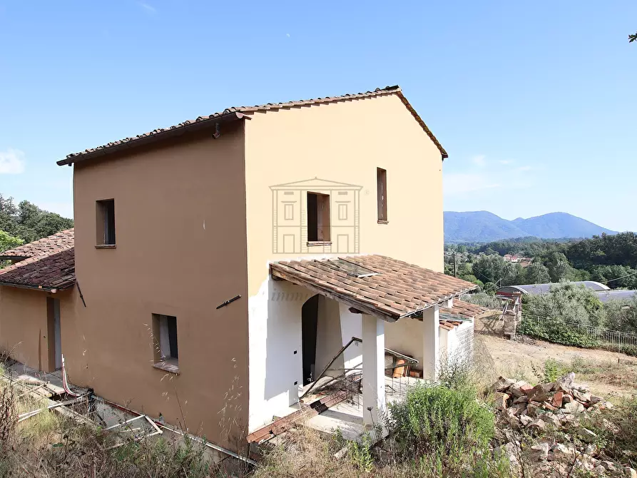 Immagine 16 di Rustico / casale in vendita  in Via del Francia 95 a Lucca