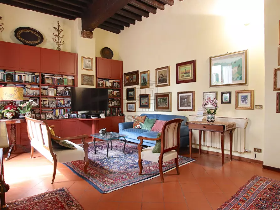 Immagine 8 di Appartamento in vendita  in Via Buia a Lucca