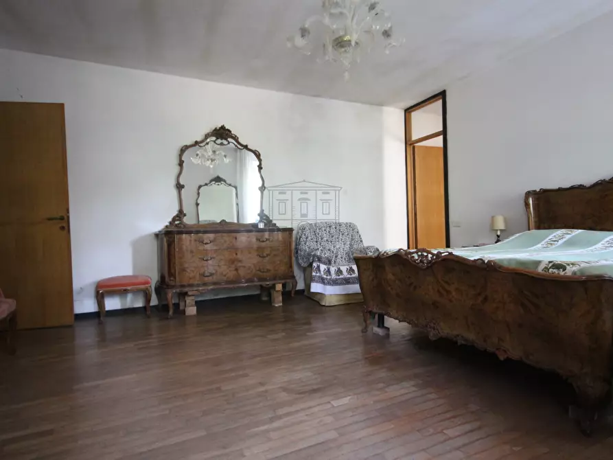 Immagine 23 di Rustico / casale in vendita  in Via Tofori a Capannori