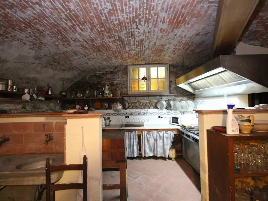 Immagine 26 di Appartamento in vendita  in via busdraghi a Lucca