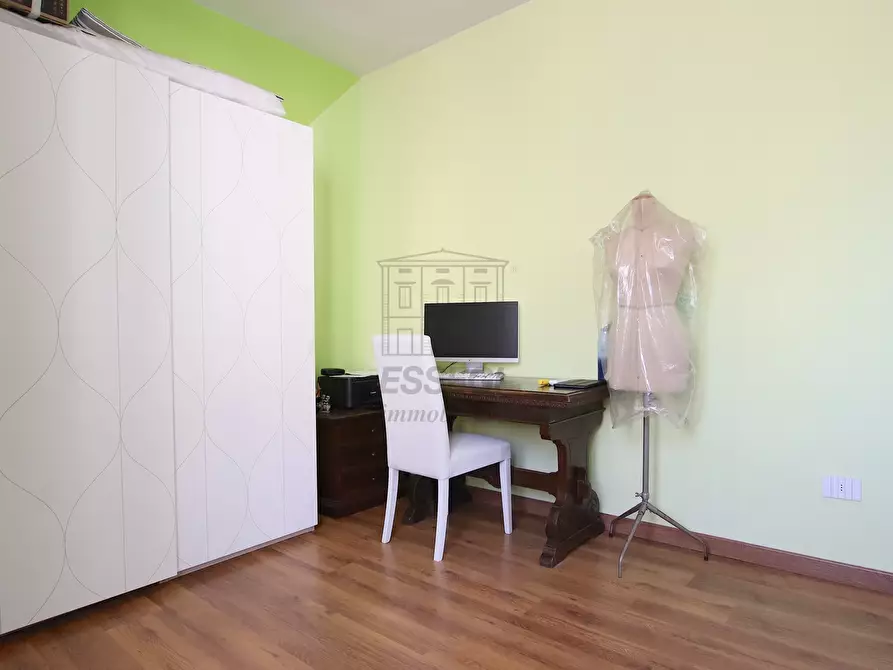 Immagine 23 di Appartamento in vendita  in Piazza del Salvatore 7 a Lucca