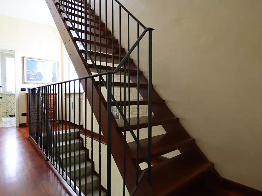 Immagine 29 di Villa in vendita  in Via dei Berti a Lucca