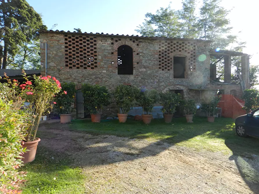 Immagine 25 di Rustico / casale in vendita  in Via di Palmata 425 a Lucca
