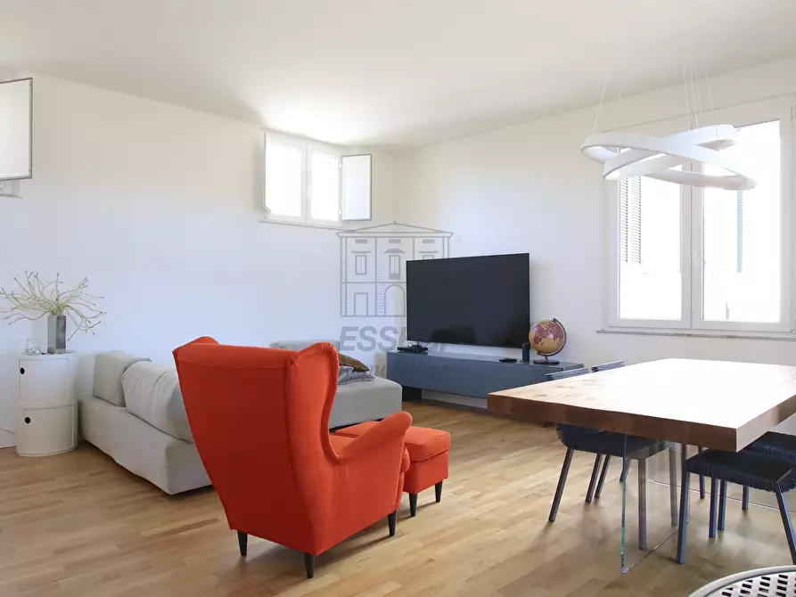 Immagine 5 di Appartamento in vendita  in Via del Portico 13 a Lucca