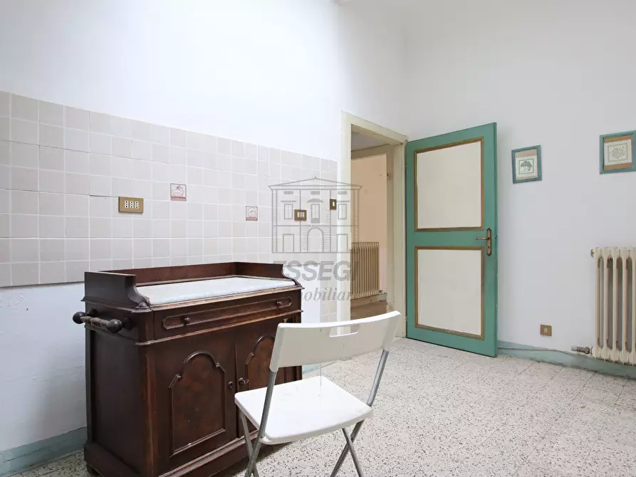 Immagine 8 di Appartamento in vendita  a Lucca