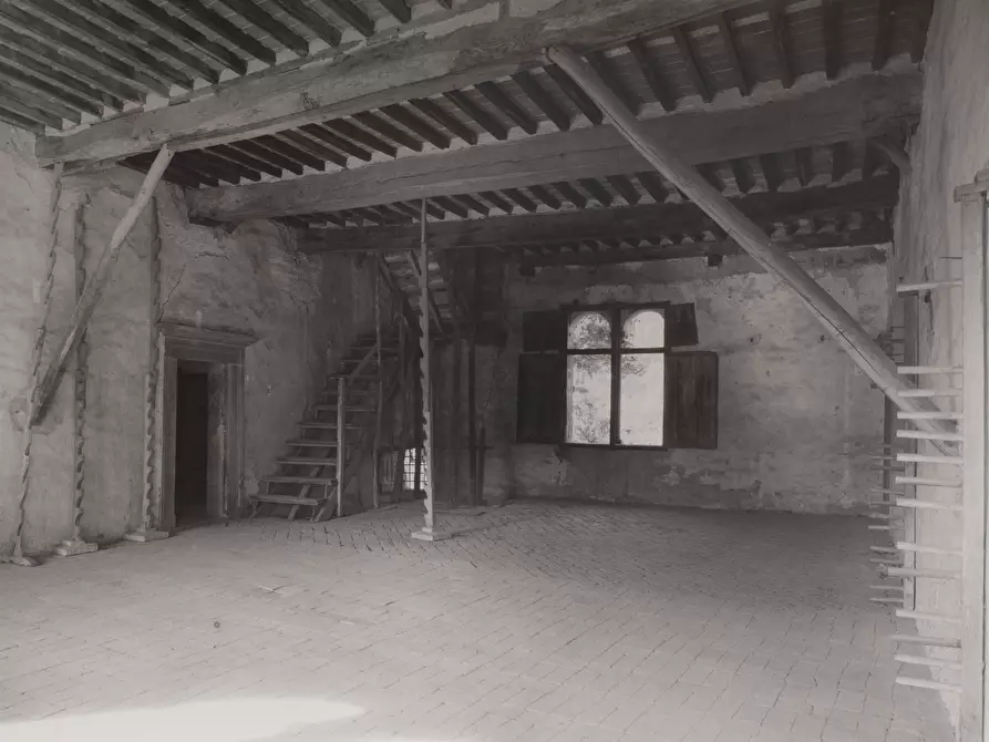 Immagine 27 di Villa in vendita  in via Colli 23 a Pescaglia