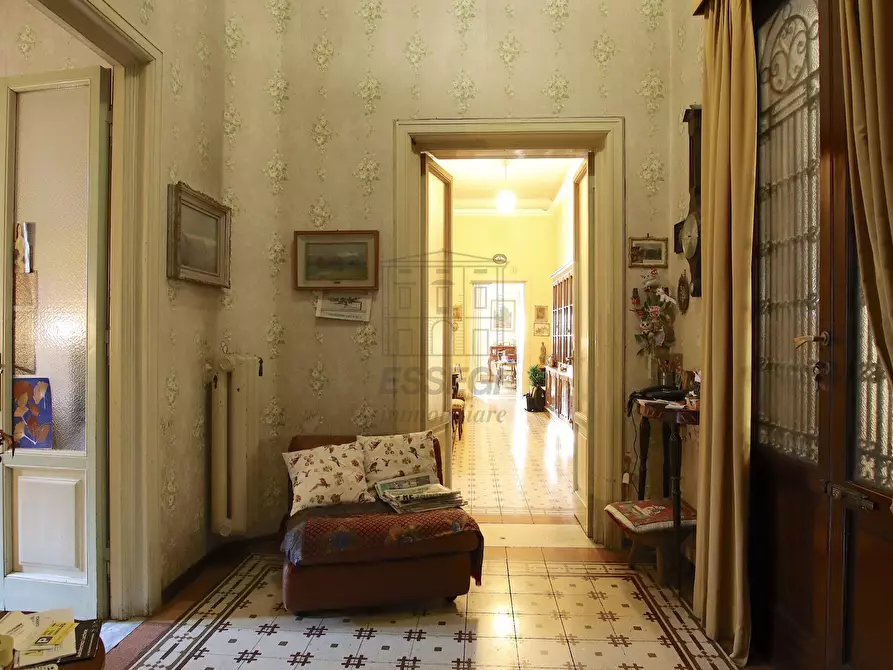 Immagine 5 di Villa in vendita  a Lucca