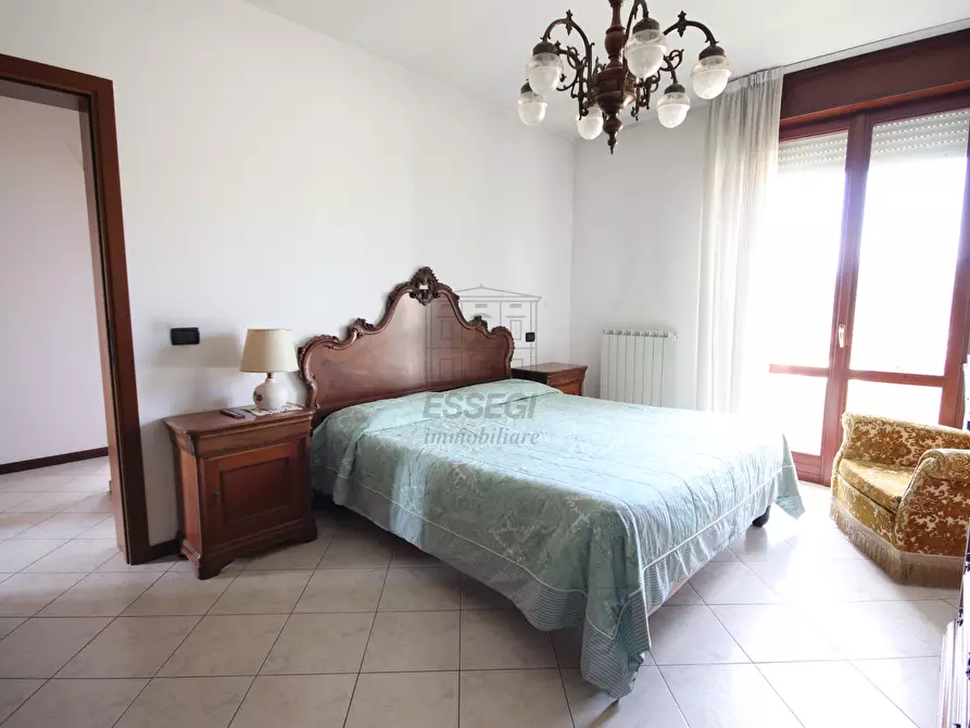 Immagine 4 di Appartamento in vendita  in Via Francesco Banchieri 82 a Capannori