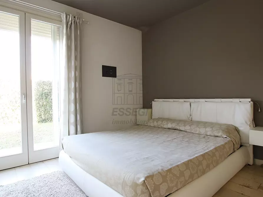 Immagine 10 di Appartamento in vendita  in Viale Luigi Cadorna 182 a Lucca