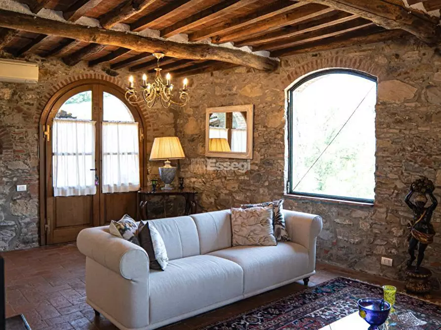 Immagine 43 di Rustico / casale in vendita  in Via di Mutigliano 1051/B a Lucca