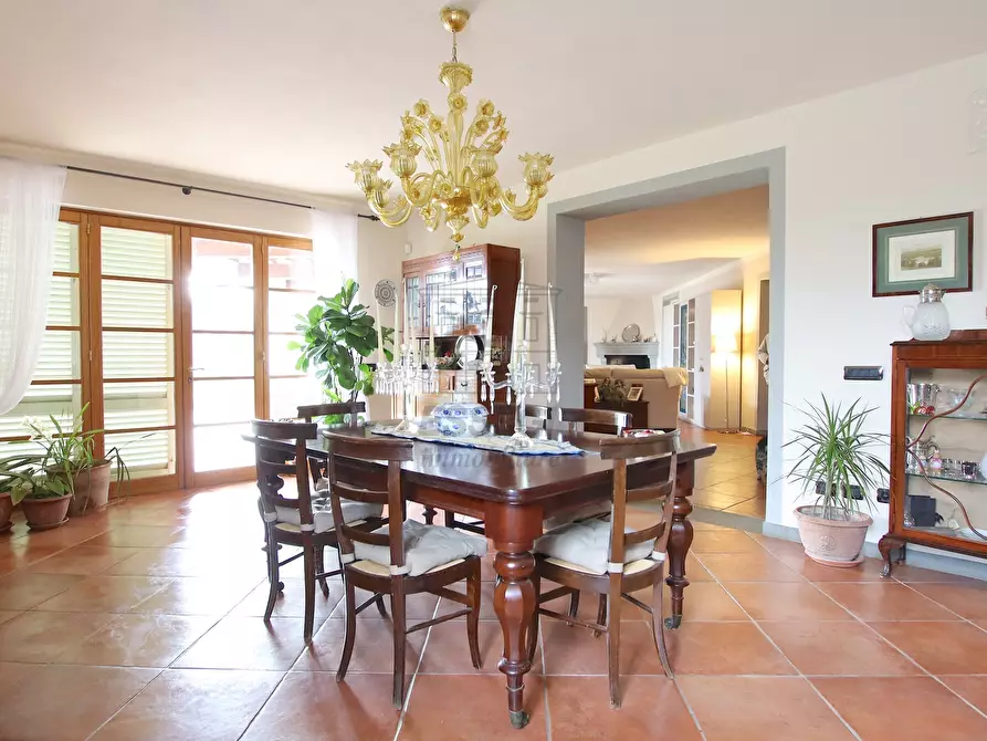 Immagine 8 di Villa in vendita  in Via dei Cotani 211 a Lucca