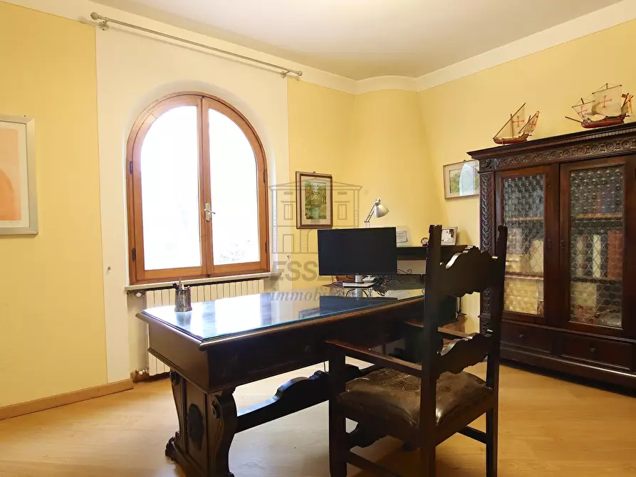 Immagine 28 di Villa in vendita  in Via dei Cotani 211 a Lucca