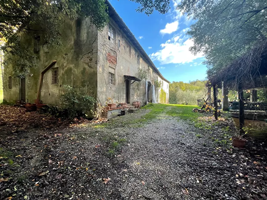 Immagine 20 di Villa in vendita  in Via del Caporale 773 a Lucca
