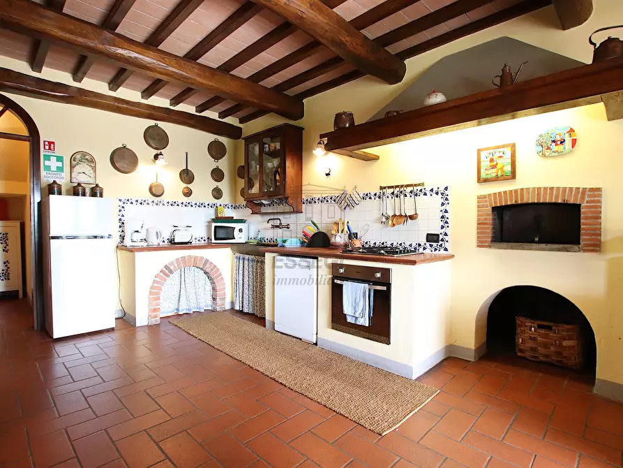 Immagine 15 di Bed & Breakfast in vendita  in Via San Gemma Galgani 4 a Pescaglia