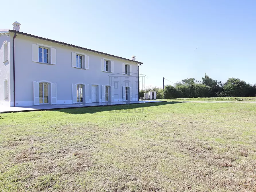 Immagine 6 di Villa in vendita  in Via Don Emilio Angeli a Lucca