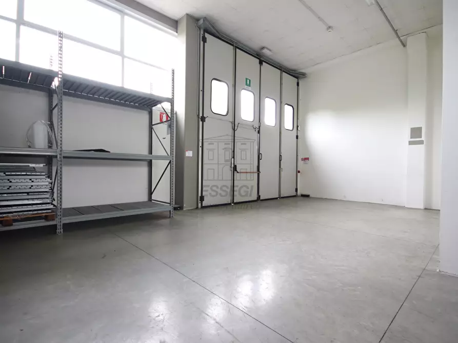 Immagine 13 di Capannone industriale in vendita  in Via dei Bocchi 201 a Capannori