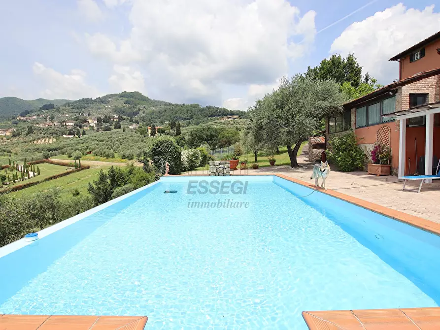 Immagine 8 di Rustico / casale in vendita  in Via Pieroni a Lucca