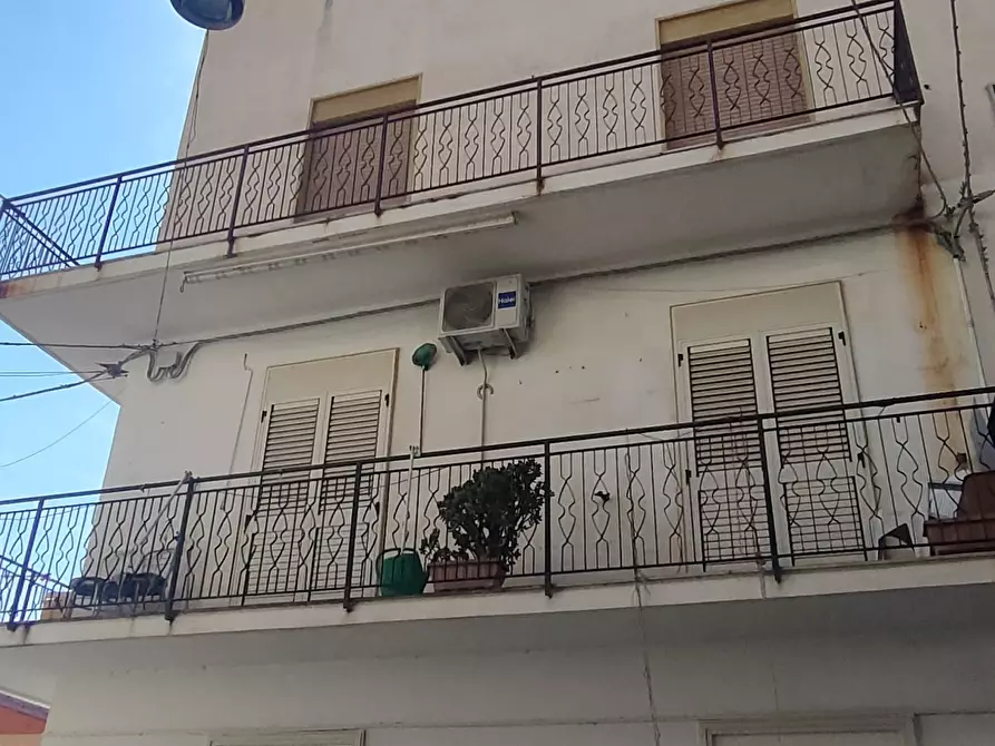 Immagine 2 di Trilocale in vendita  in Via P. Larizza 3 a Bova Marina