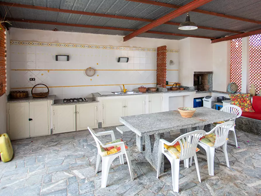 Immagine 18 di Casa indipendente in vendita  in Viale Aldo Moro 5 a Bova Marina