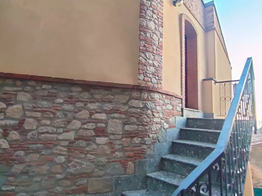 Immagine 21 di Casa indipendente in vendita  in Via Dante a Bova