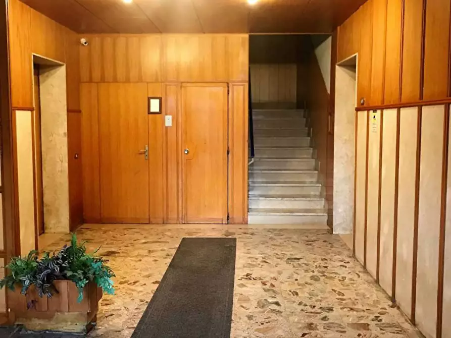 Immagine 10 di Pentalocale in vendita  in Via Cappuccinelli diramazione Zagarella a Reggio Di Calabria