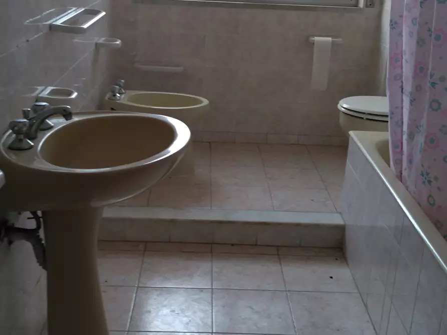 Immagine 9 di Bilocale in vendita  in Via del Tordo 14 a Reggio Di Calabria