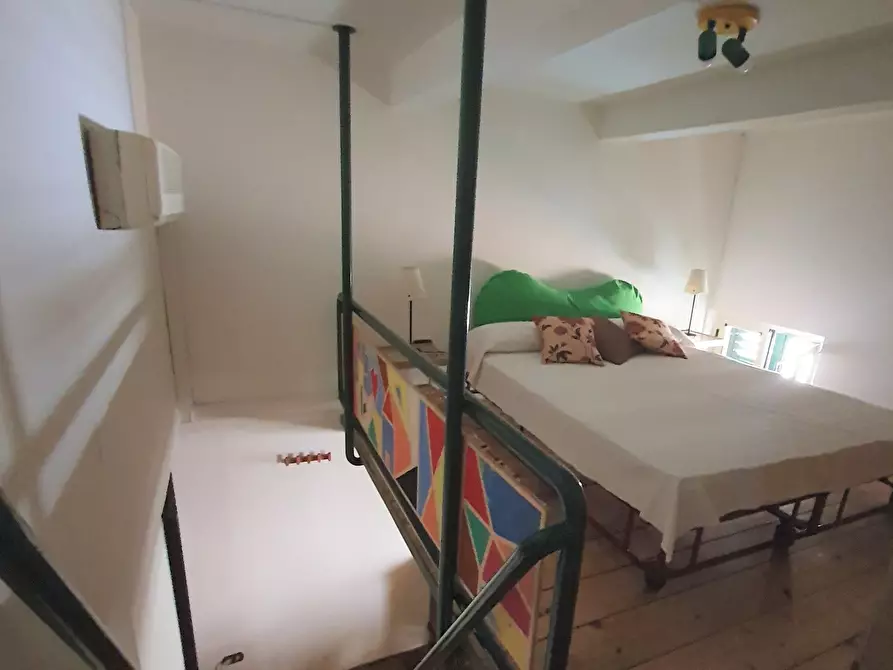 Immagine 9 di Bilocale in affitto  in Via San Francesco da Paola 81 a Reggio Di Calabria