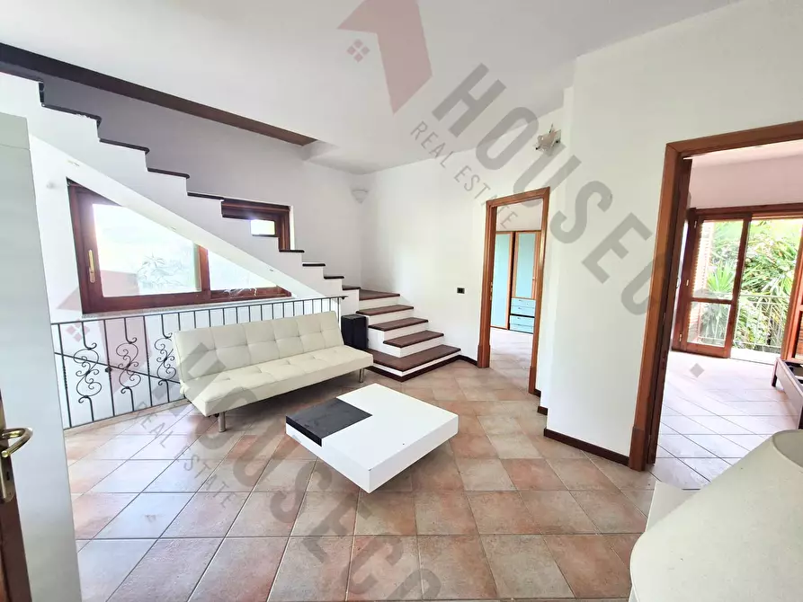 Immagine 3 di Villa in vendita  in Via del Pesco Fiorito a Quartu Sant'elena