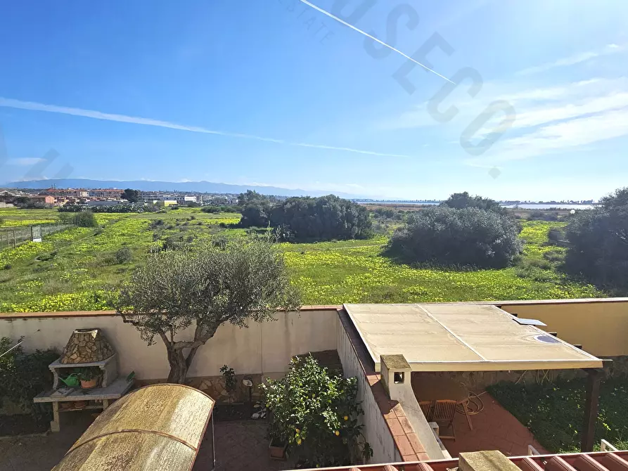 Immagine 2 di Villetta a schiera in vendita  a Quartu Sant'elena