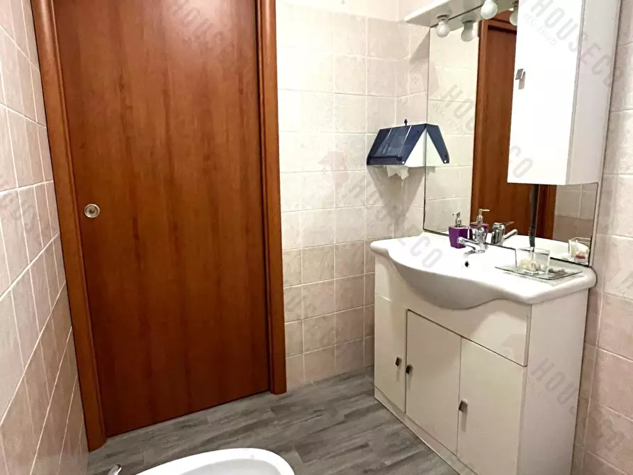 Immagine 6 di Attività artigianale in vendita  a Quartu Sant'elena