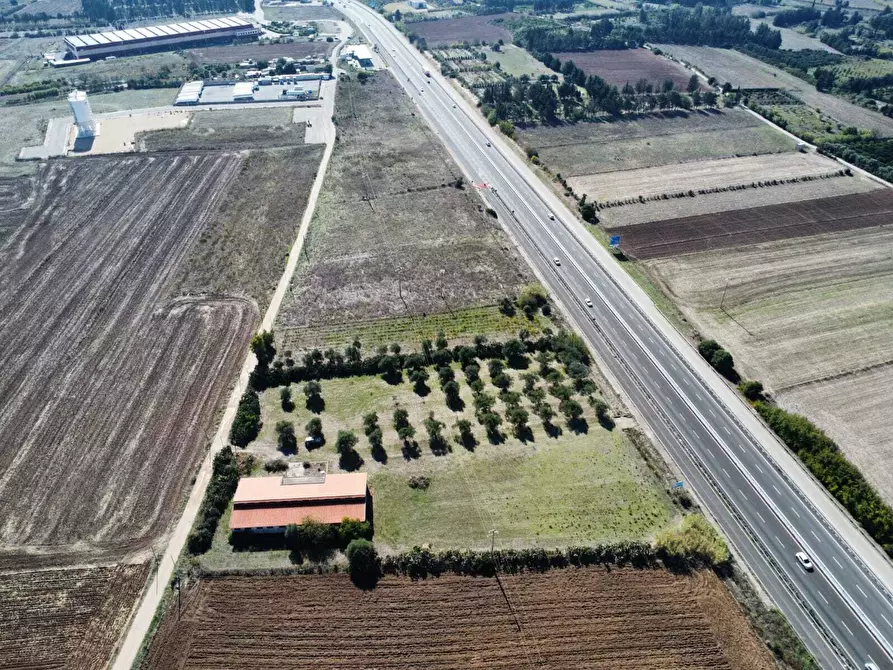 Immagine 2 di Magazzino in vendita  a Monastir