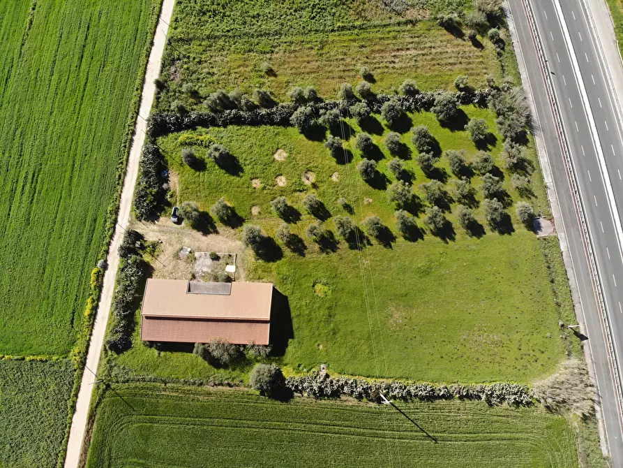 Immagine 1 di Magazzino in vendita  a Monastir