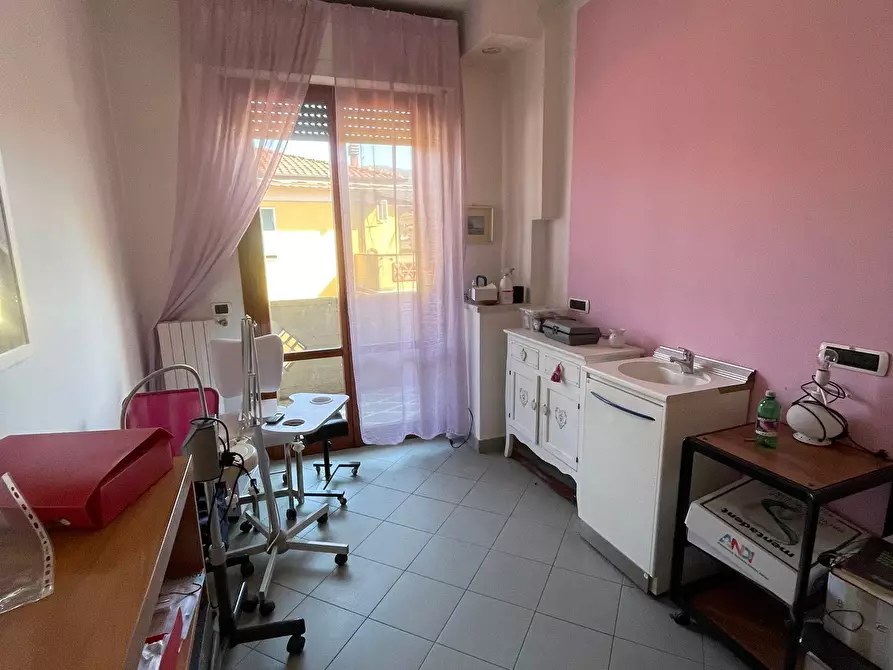 Immagine 4 di Pentalocale in vendita  a Castelnuovo Magra