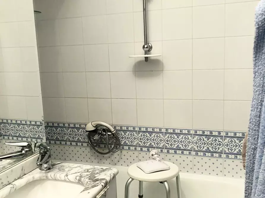 Immagine 12 di Porzione di casa in vendita  a Ameglia