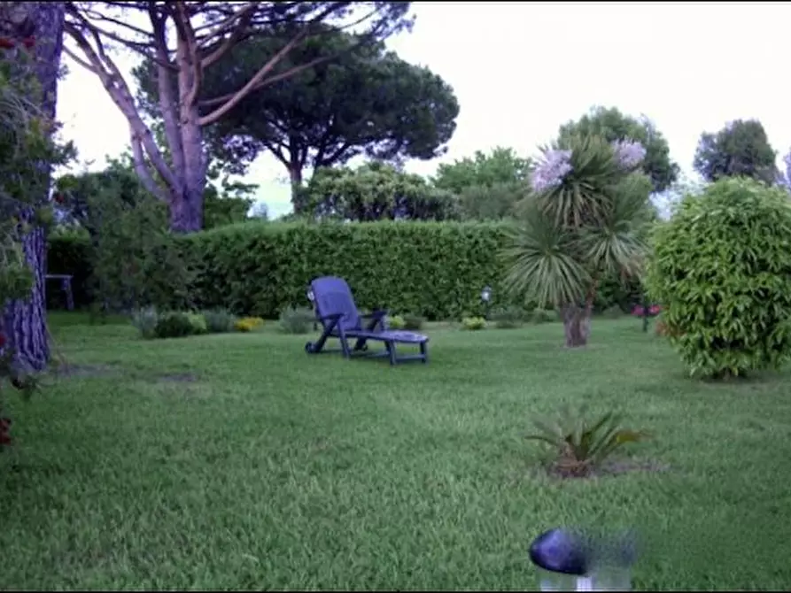 Immagine 14 di Casa semindipendente in vendita  a Ameglia