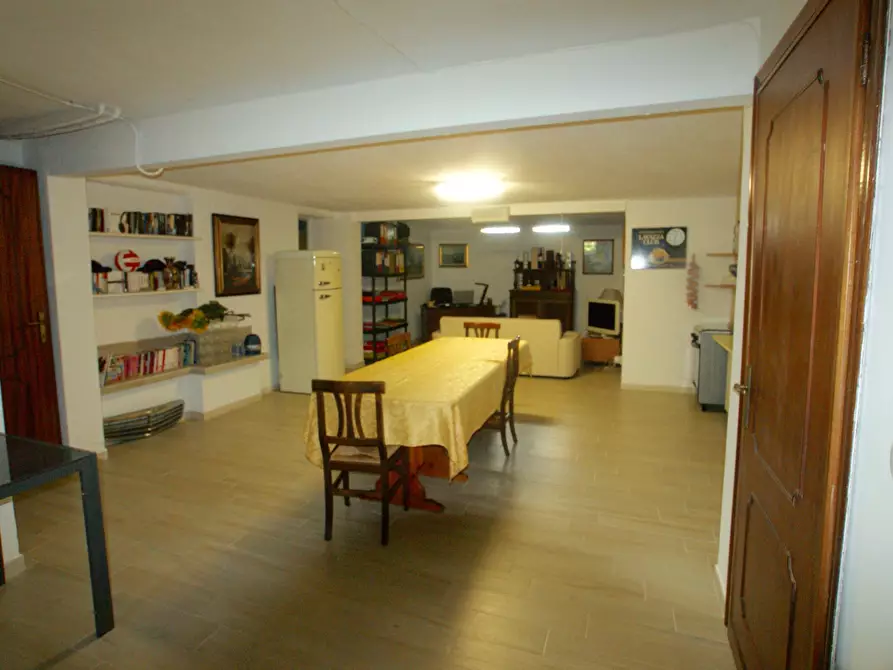 Immagine 13 di Porzione di casa in vendita  a Ameglia