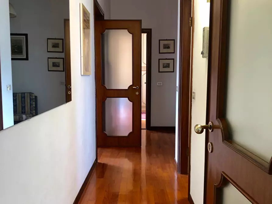 Immagine 15 di Casa bifamiliare in vendita  a Sarzana