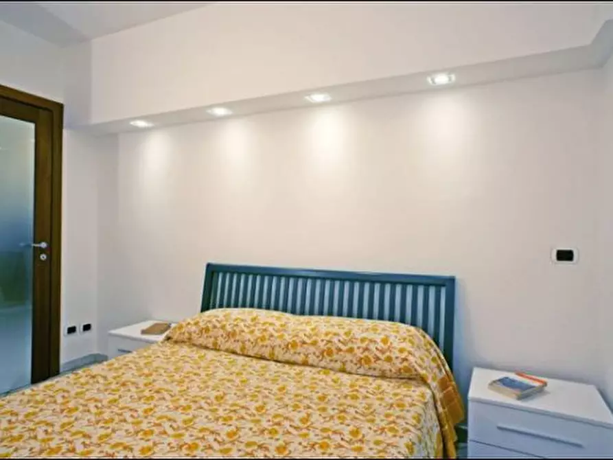 Immagine 9 di Trilocale in vendita  a Lerici