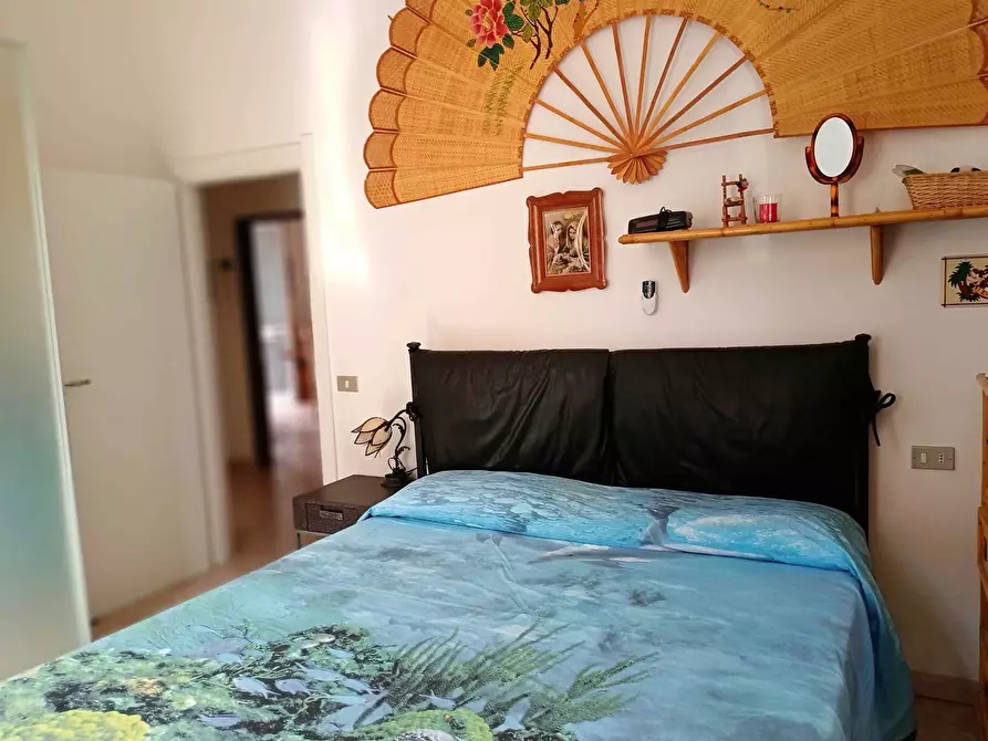 Immagine 9 di Casa semindipendente in vendita  a Ameglia