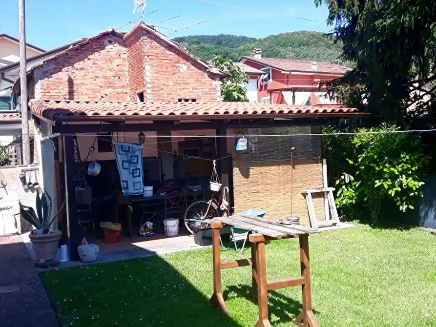 Immagine 9 di Casa indipendente in vendita  a Ameglia