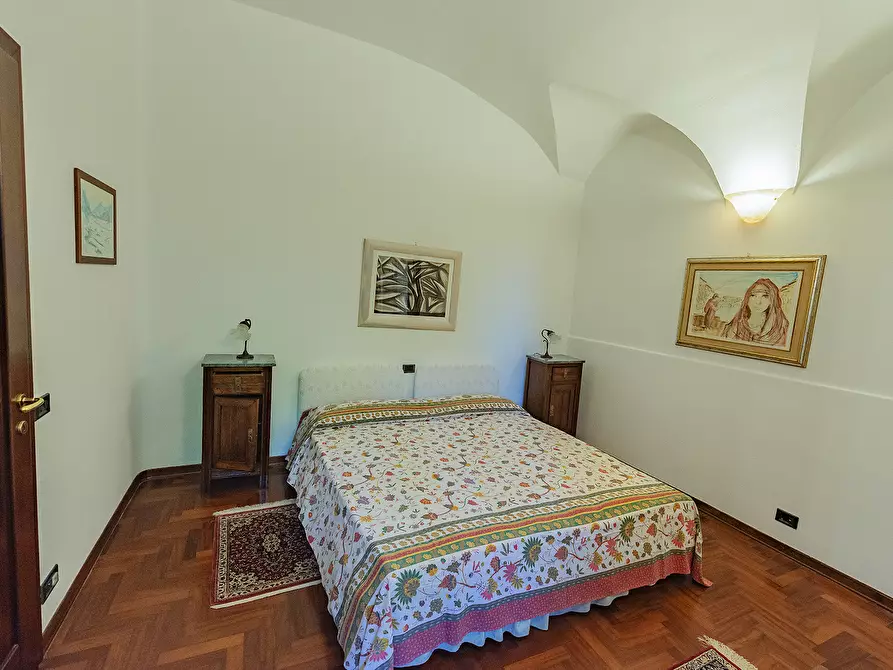 Immagine 11 di Casa semindipendente in vendita  a Ameglia