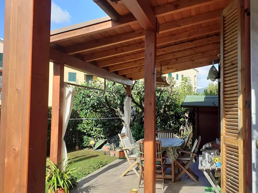 Immagine 4 di Porzione di casa in affitto  a Ameglia