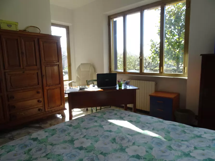 Immagine 17 di Casa semindipendente in vendita  a Sarzana